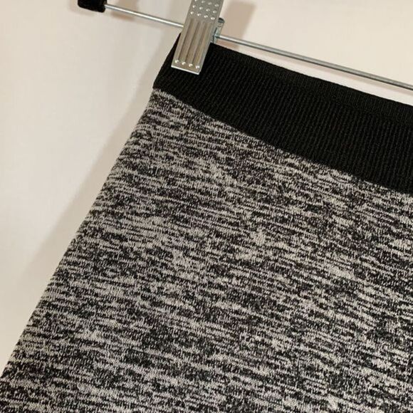 Wilfred Free Heather Grey & Black Runched Side Skirt - Picture 2 of 8